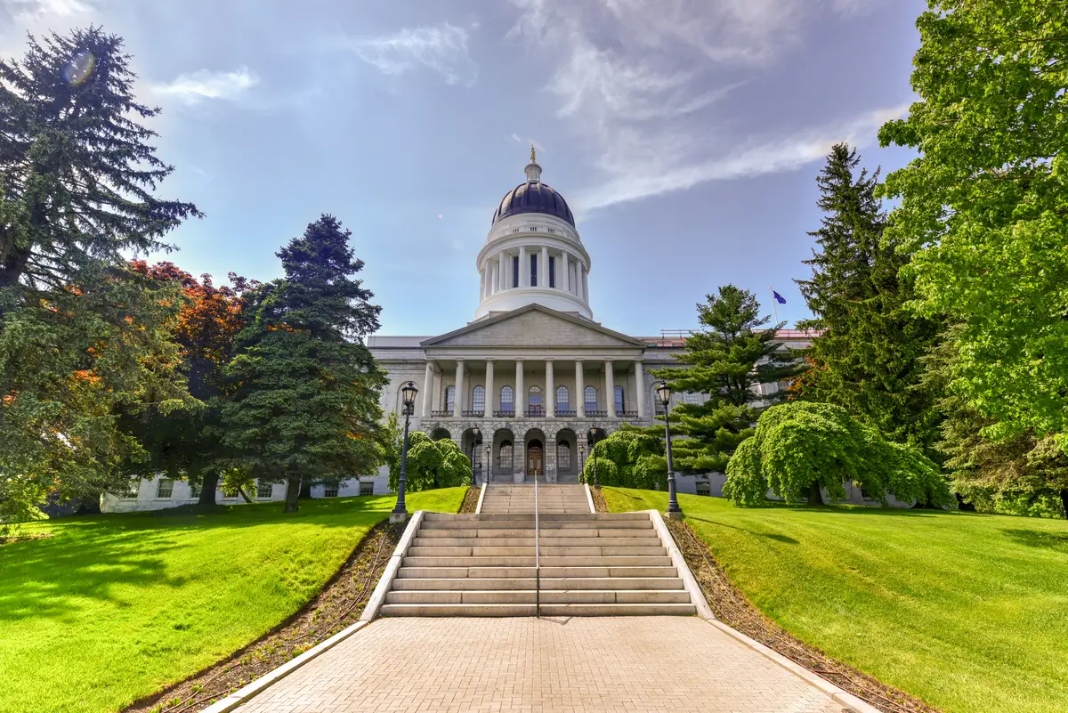Maine Landlord-Tenant Law: What York, Kittery, and Wells Property Owners Need to Know